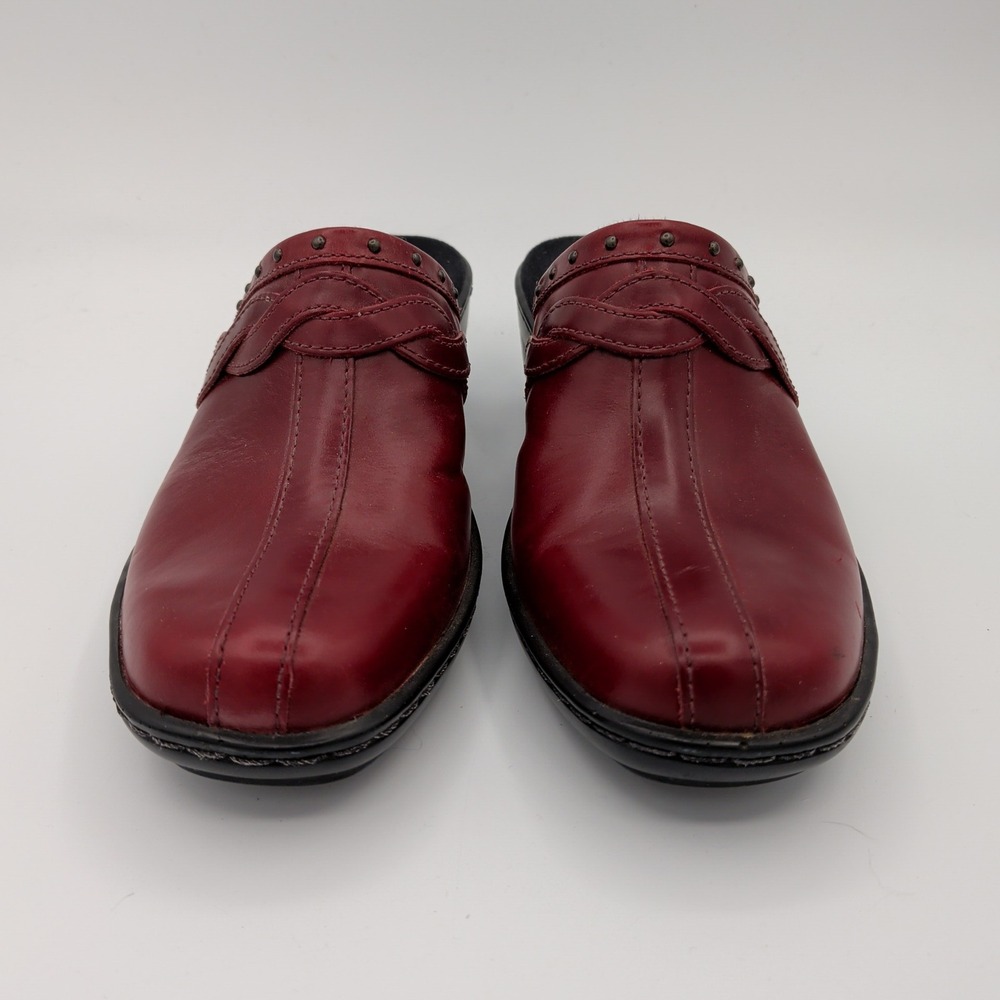 Clarks Womens 6.5M Burgundy Leather Studded Braided Mules Clogs 71568 Brazil - Picture 3 of 8